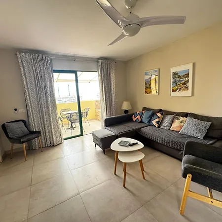 Luminoso Mareverde アパート アデヘ