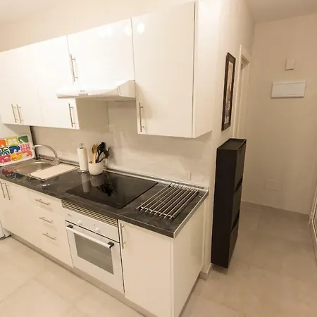 Luminoso Mareverde アパート アデヘ